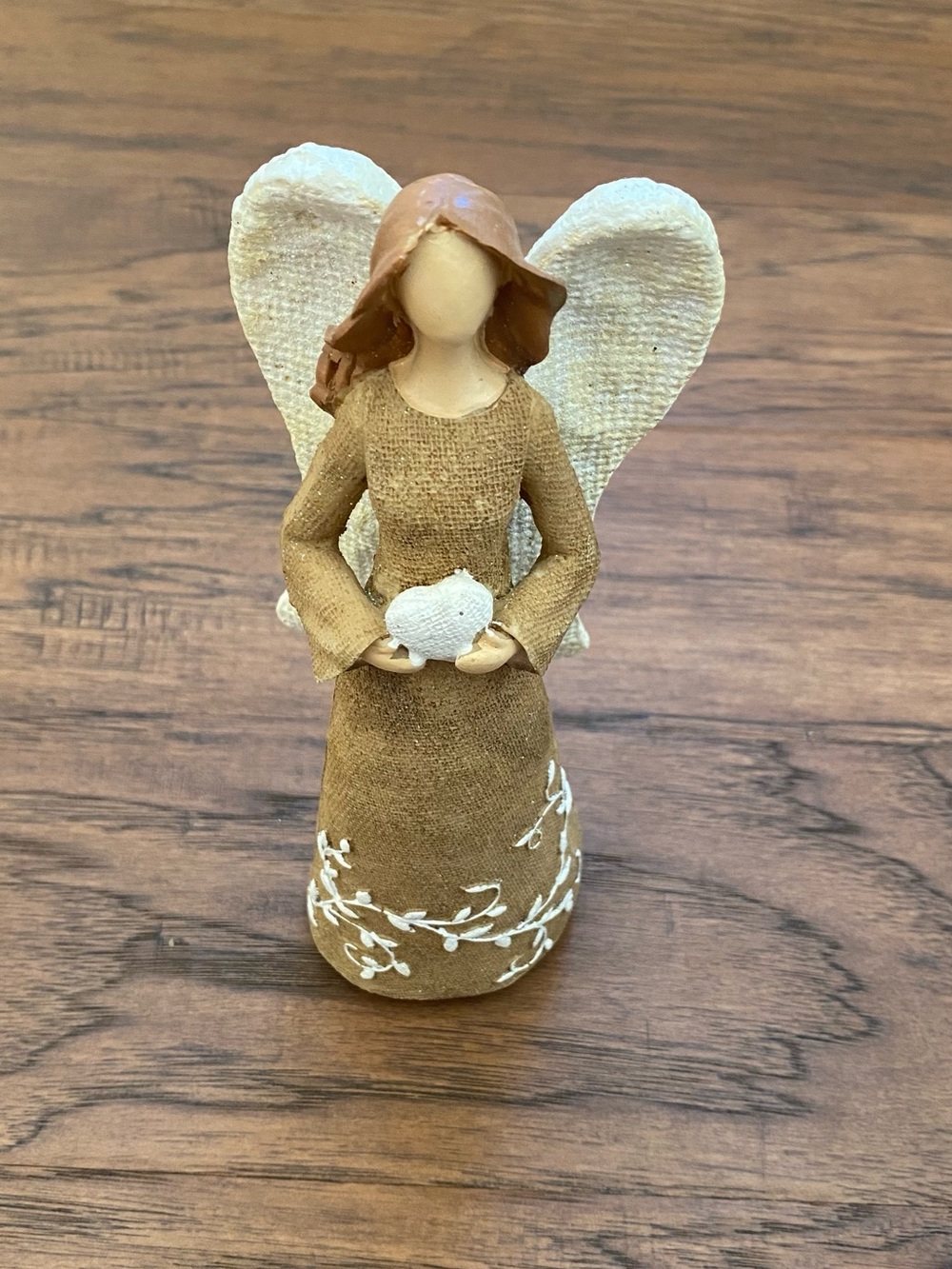 ✝️ “Burlap” Angel figurine
